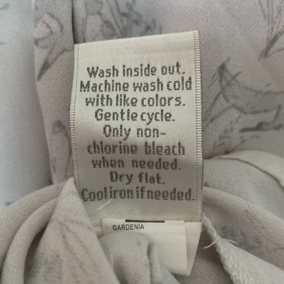 LC Lauren Conrad sleeveless fox print blouse XS - Picture 8 of 8